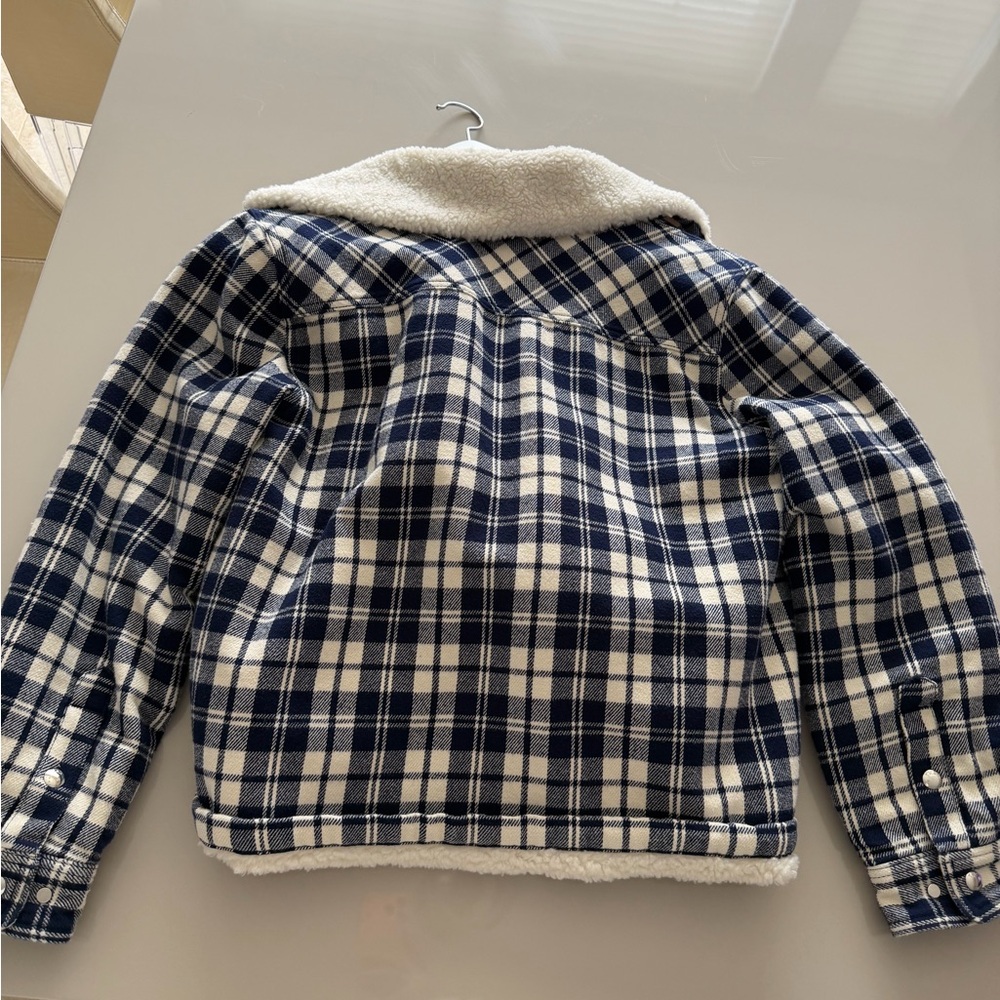 Aritzia Riff Shirt Jacket - Picture 4 of 5